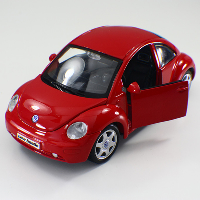 Porcellana Volkswagen New Beetle C2419 muore automobile di modello raccoglibile su ordinazione delle automobili di modello della scala dell'automobile della lega di colata fornitore
