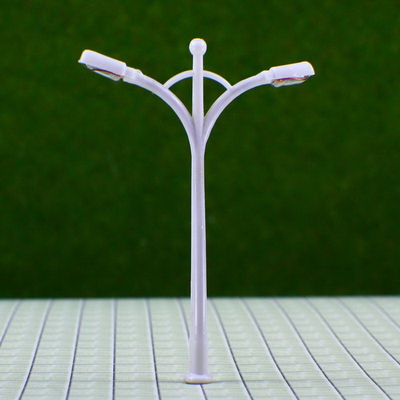 Porcellana Post Street due teste in plastica modello Lampada 6V personalizzato per Railroad layout 6,5 cm fornitore