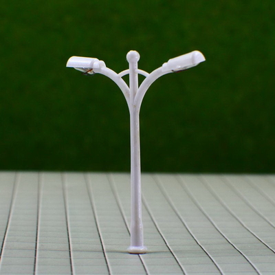 Porcellana Palo della luce di plastica del modello di scala della via a due punte di RB200- 6V per la disposizione 4.5cm del treno fornitore