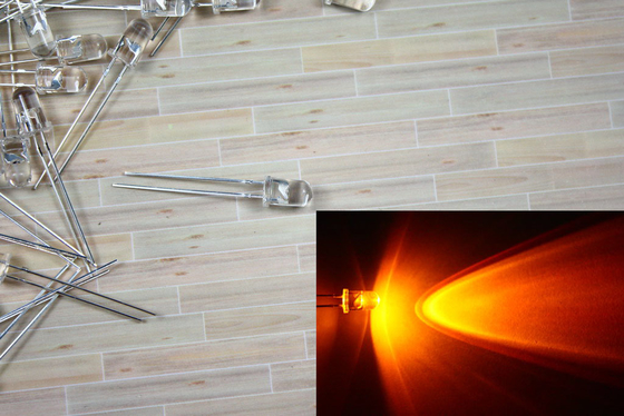 Porcellana MD01-003 3mm Yellow Led flashlight architettonico scala modello forniture fornitore