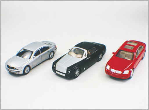 Porcellana 1/50 ha fuso sotto pressione le automobili di modello di plastica della mini scala su ordinazione per Decoratio domestico fornitore