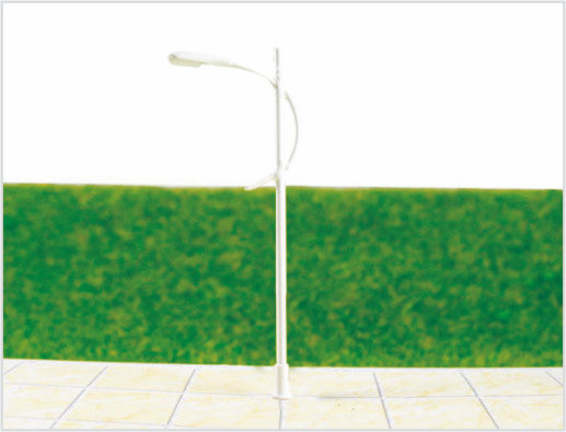 Porcellana T26 Custom 6V Billboard Street plastica scala modello lampione per ferrovia HO layout 7,5 cm fornitore