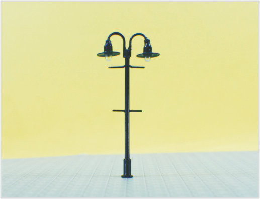 Porcellana T100 OEM 6V luminoso Street modello lampione 4 cm per Train Layout fornitore