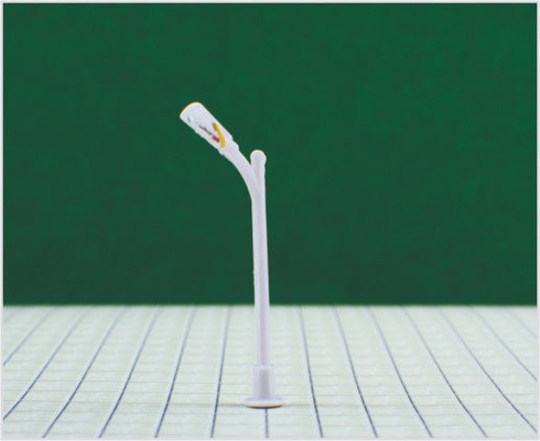 Porcellana RA200 Custom 6V Billboard Street plastica scala modello lampione per ferrovia HO layout 5 cm fornitore
