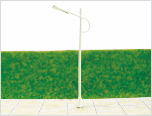 Porcellana T79 Custom 6V Billboard Street plastica scala modello lampione per ferrovia HO layout 8 cm fornitore