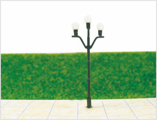 Porcellana T72 Custom 6V Billboard Street plastica scala modello lampione per ferrovia HO layout 7 cm fornitore