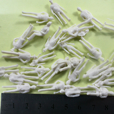 Figure miniatura della gente della gente architettonica della scala del treno della resina fornitore