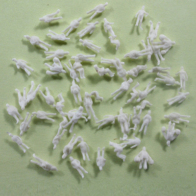 Le disposizioni del treno della scala 1/150 di N, le figure umane miniatura di plastica, treno del modello di scala calcola fornitore
