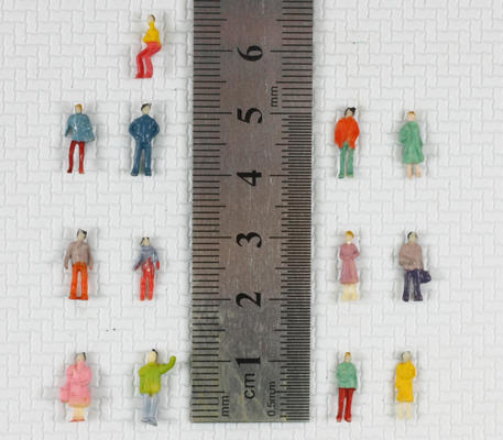Figure di nuoto bianco di scala di DIY della gente architettonica del modello della scala di N fornitore