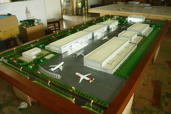 Miniatura di modello architettonica su misura del creatore 3D per la disposizione dell'aeroporto fornitore