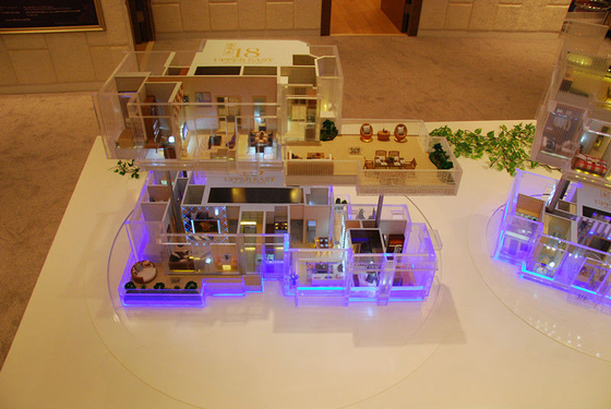 Creatore di modello architettonico miniatura dell'edificio residenziale con il supporto della Tabella fornitore