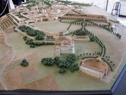 Bene durevole di modello architettonico miniatura del creatore delle ville con la vetrina interna fornitore