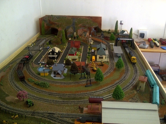 Il creatore di modello architettonico miniatura durevole per pianificazione/terreno della stazione ferroviaria modella fornitore