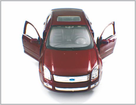 Le mini automobili di modello su ordinazione rosso scuro fuse sotto pressione 2006 della scala della lega guadano la fusione come regalo fornitore